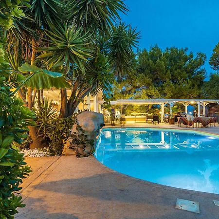 Albergo Residenziale Menhirs Putzu Idu Exterior foto
