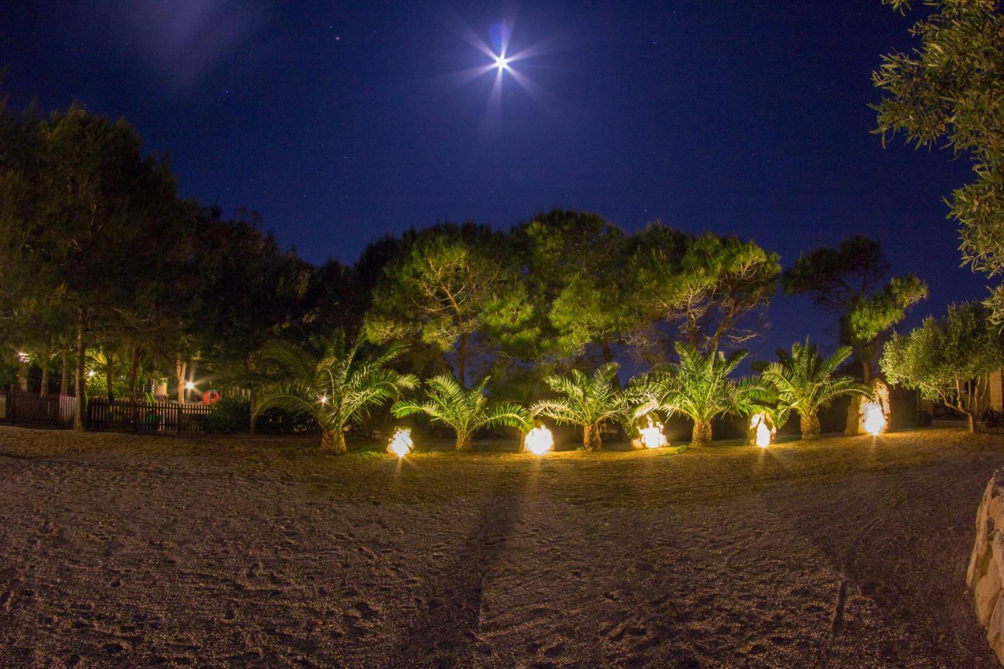 Albergo Residenziale Menhirs Putzu Idu Exterior foto