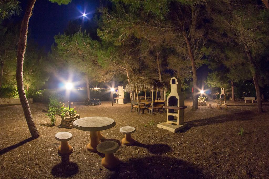 Albergo Residenziale Menhirs Putzu Idu Exterior foto