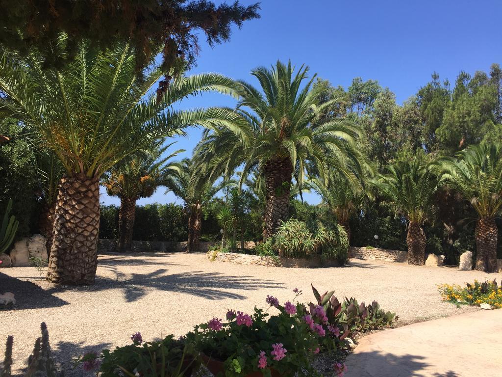 Albergo Residenziale Menhirs Putzu Idu Exterior foto