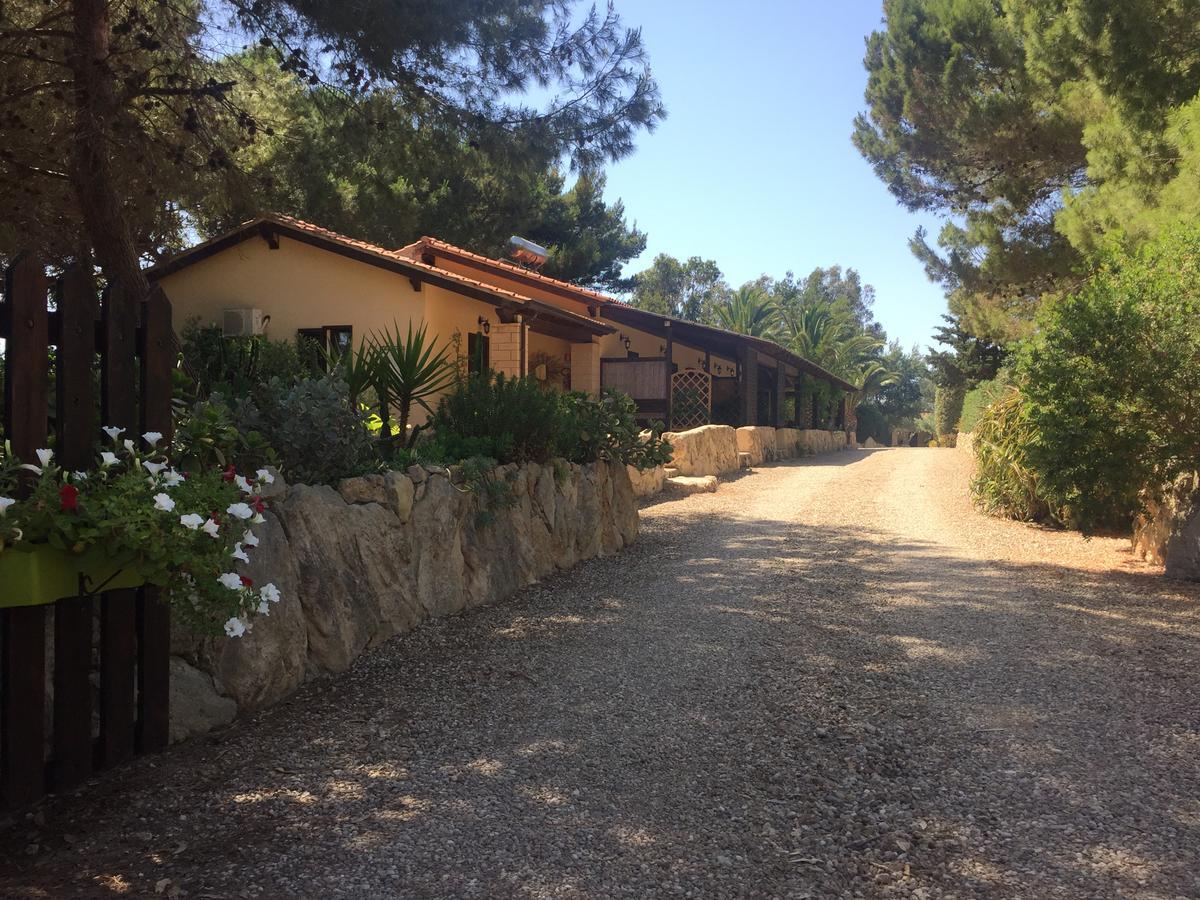 Albergo Residenziale Menhirs Putzu Idu Exterior foto